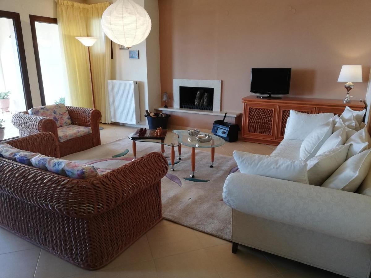 Apartment House With View In Amfithea