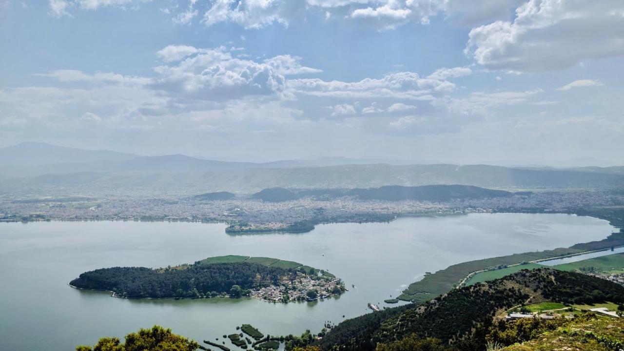 House With View In Amfithea * Ioannina